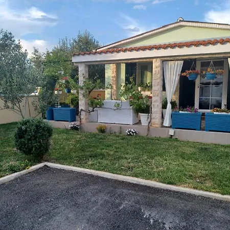 House Gloria Villa Srima