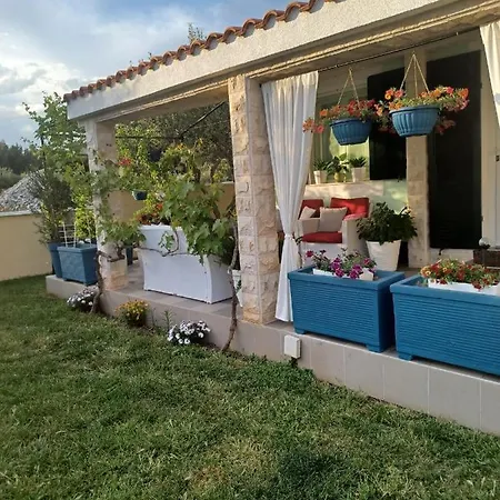 House Gloria Vila *