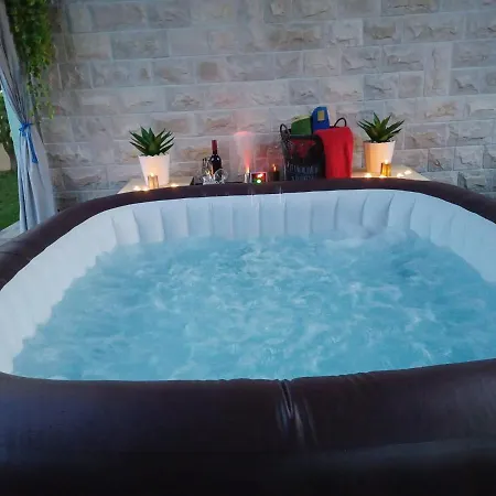 House Gloria Villa *