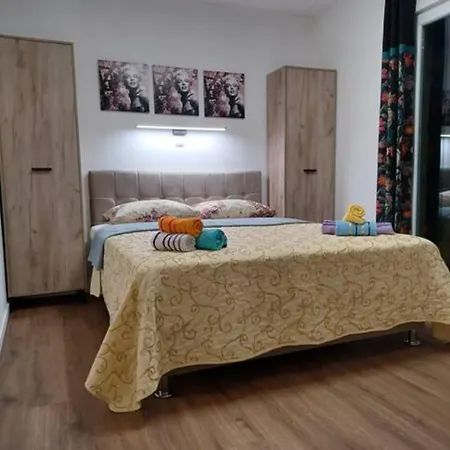 House Gloria فيلة سريما